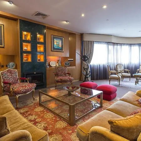 Appartement Luxury & Wide Av. Da Republica Lissabon