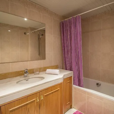 Luxury & Wide Av. Da Republica * Lissabon